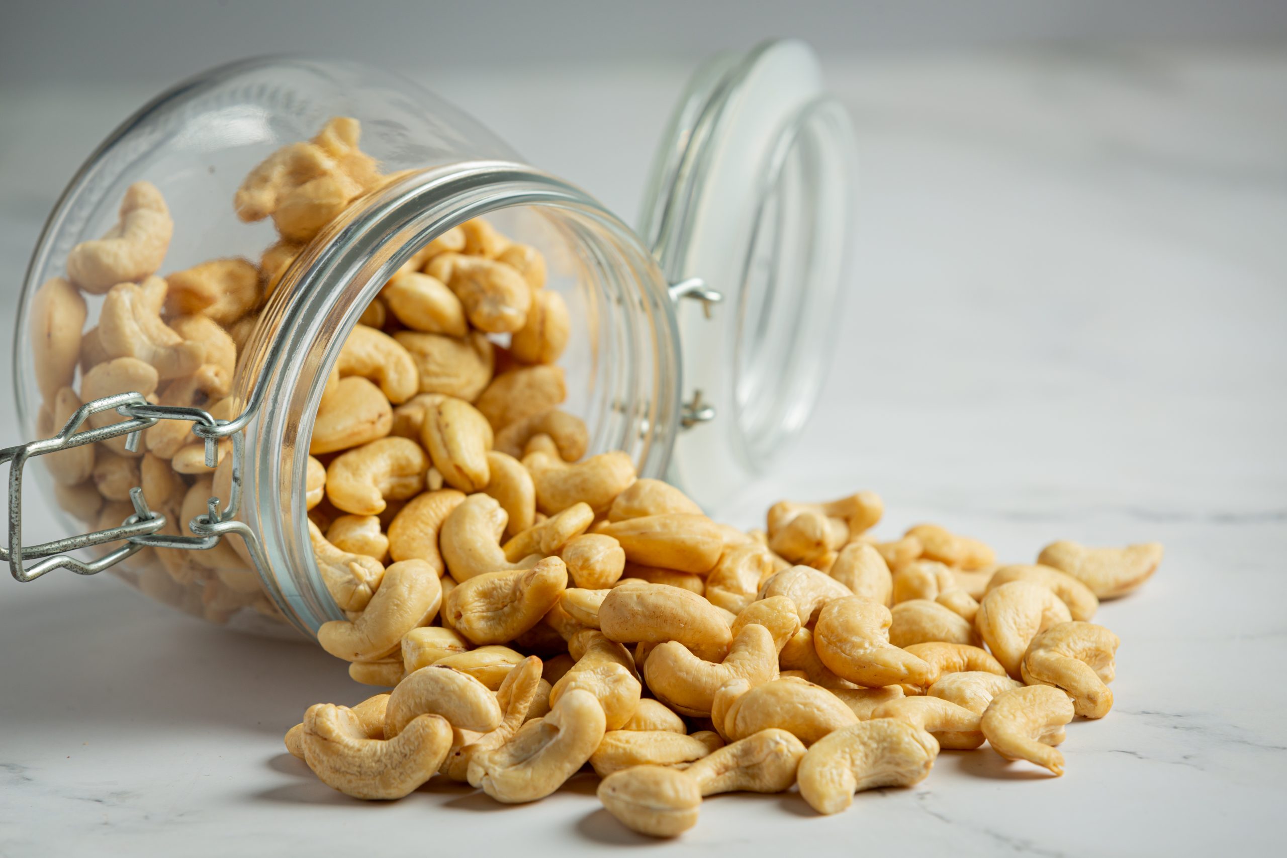 Raw cashews nuts