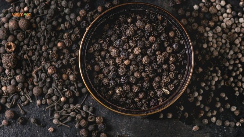 Benefits of Eating Black Pepper Empty Stomach