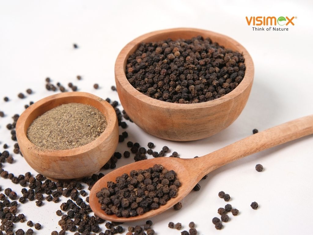 How Is White Pepper Used in Indian and International Cuisine?