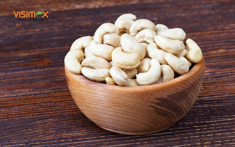 Discover how a healthy lifestyle with cashew can transform your daily nutrition. Learn 10 science-backed reasons to eat cashews every day for better heart health, weight control, skin, hair, and overall wellness.